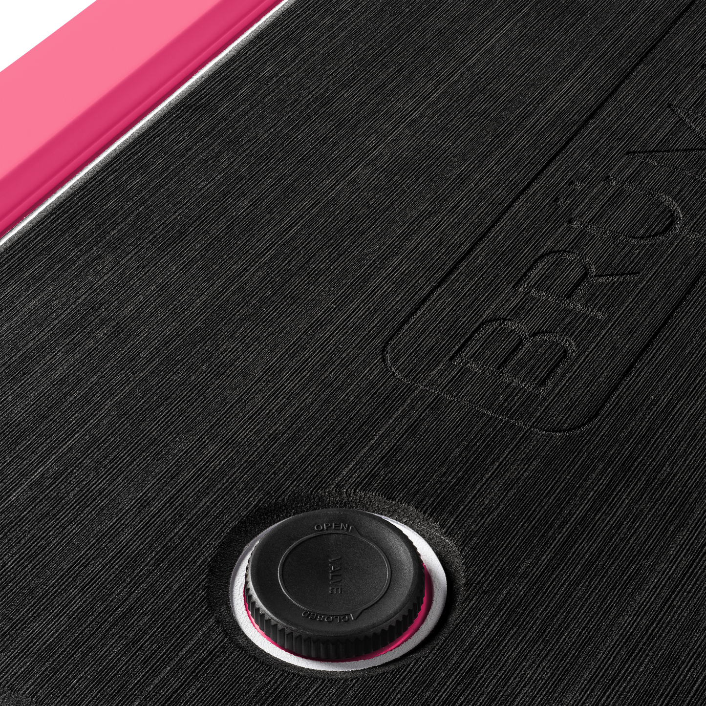 brutank-s8 brutank-55qt-neonpink-vent.png