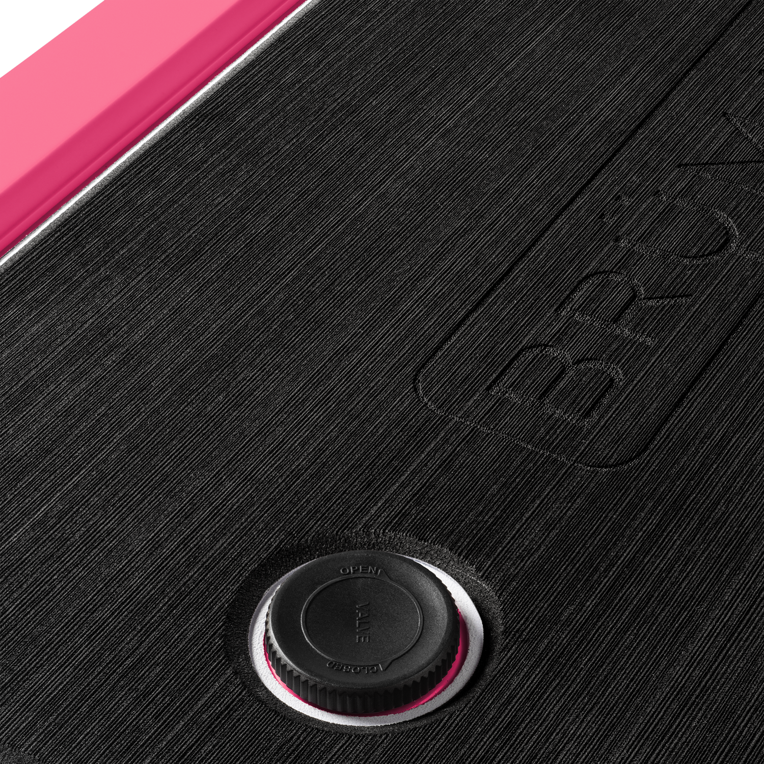 brutank-s8 brutank-55qt-neonpink-vent.png
