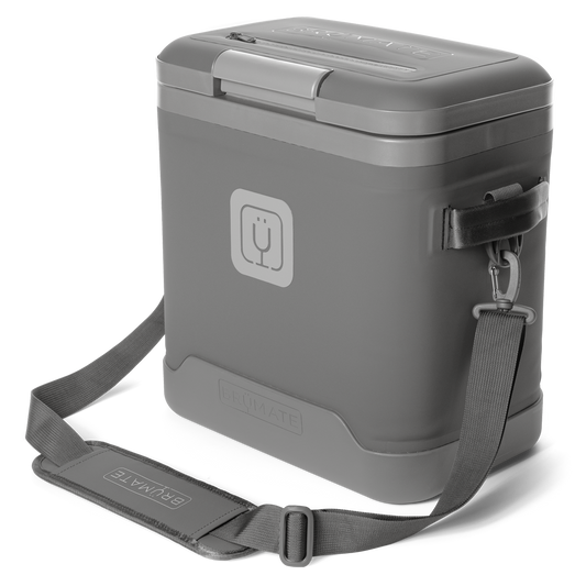 magpack-18-can-x7 magpack_18_graphite_front_strap.png